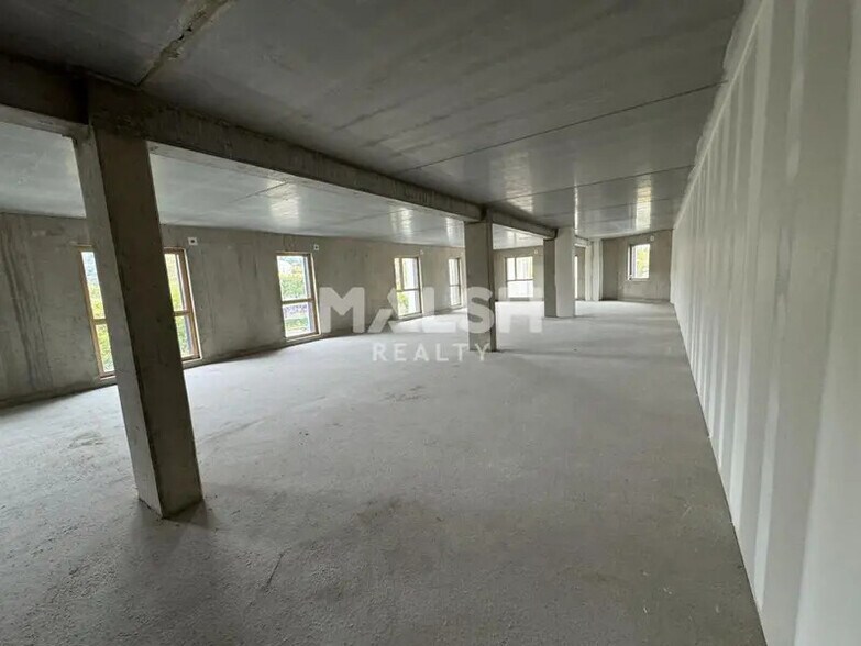 Bureau dans Saint-Étienne à vendre - Photo de l’immeuble – Image 3 sur 5