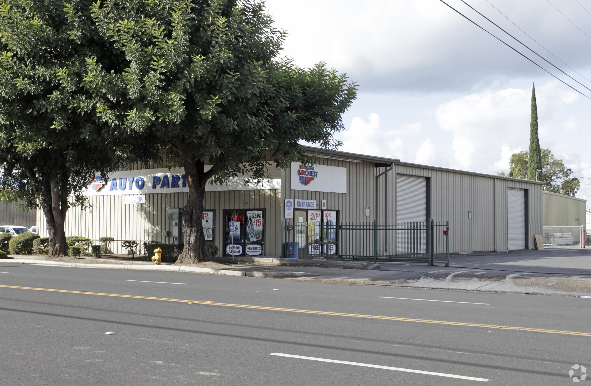 1645 E Miner Ave, Stockton, CA à vendre Photo principale– Image 1 sur 4