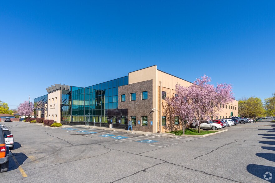 8517 E Trent Ave, Spokane Valley, WA à louer - Photo principale – Image 1 sur 5