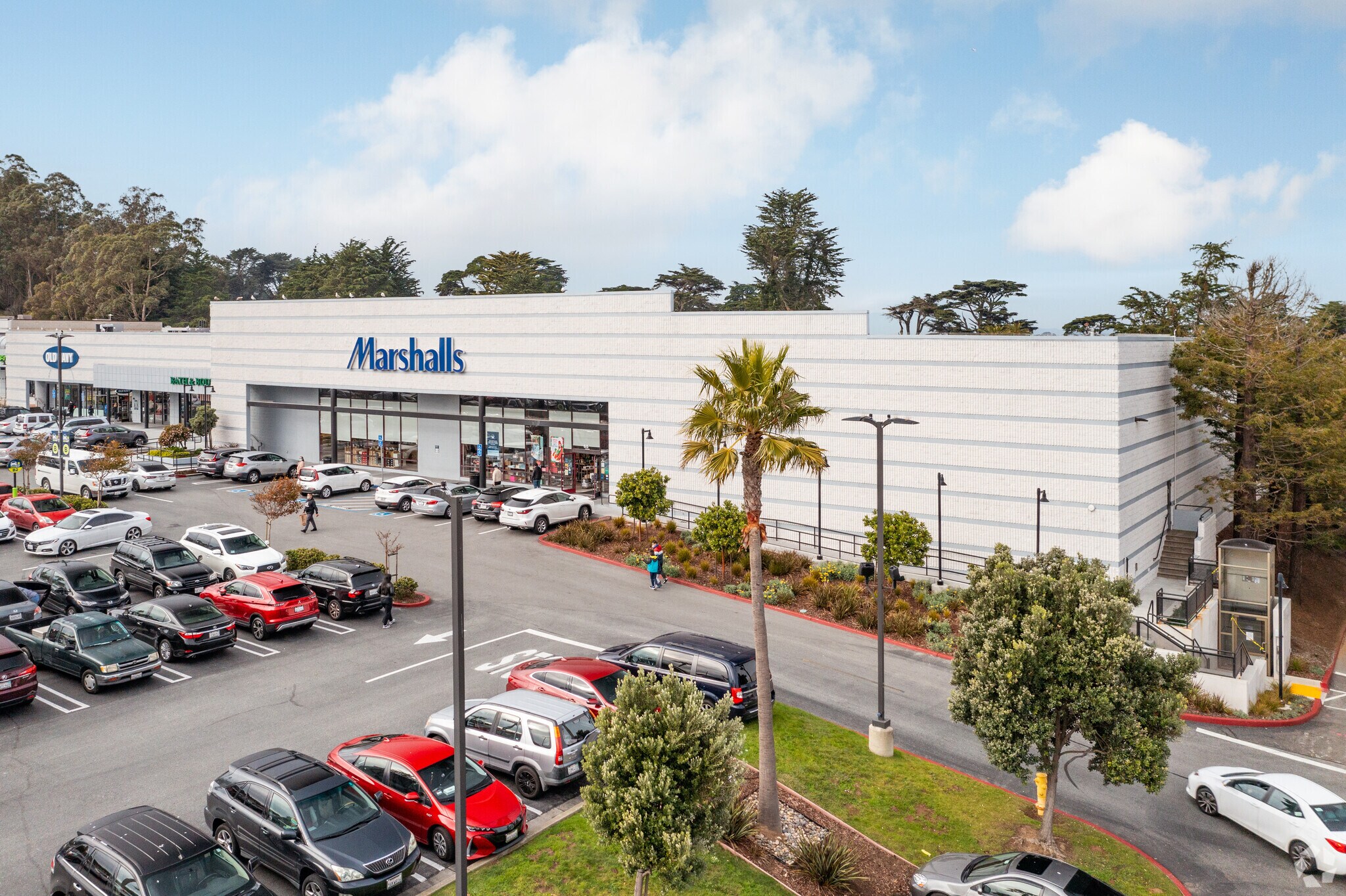 1-91 Colma Blvd, Colma, CA à louer Photo de l’immeuble– Image 1 sur 10