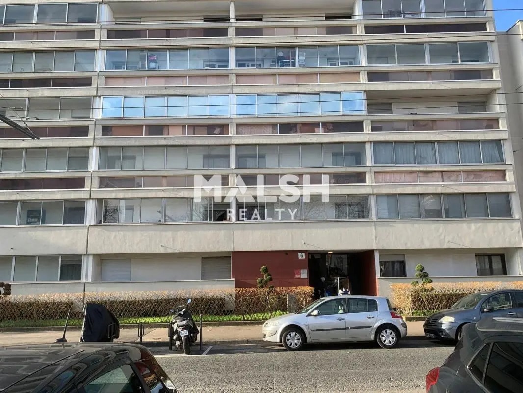 Bureau dans Rillieux-la-Pape à vendre Photo de l’immeuble– Image 1 sur 20