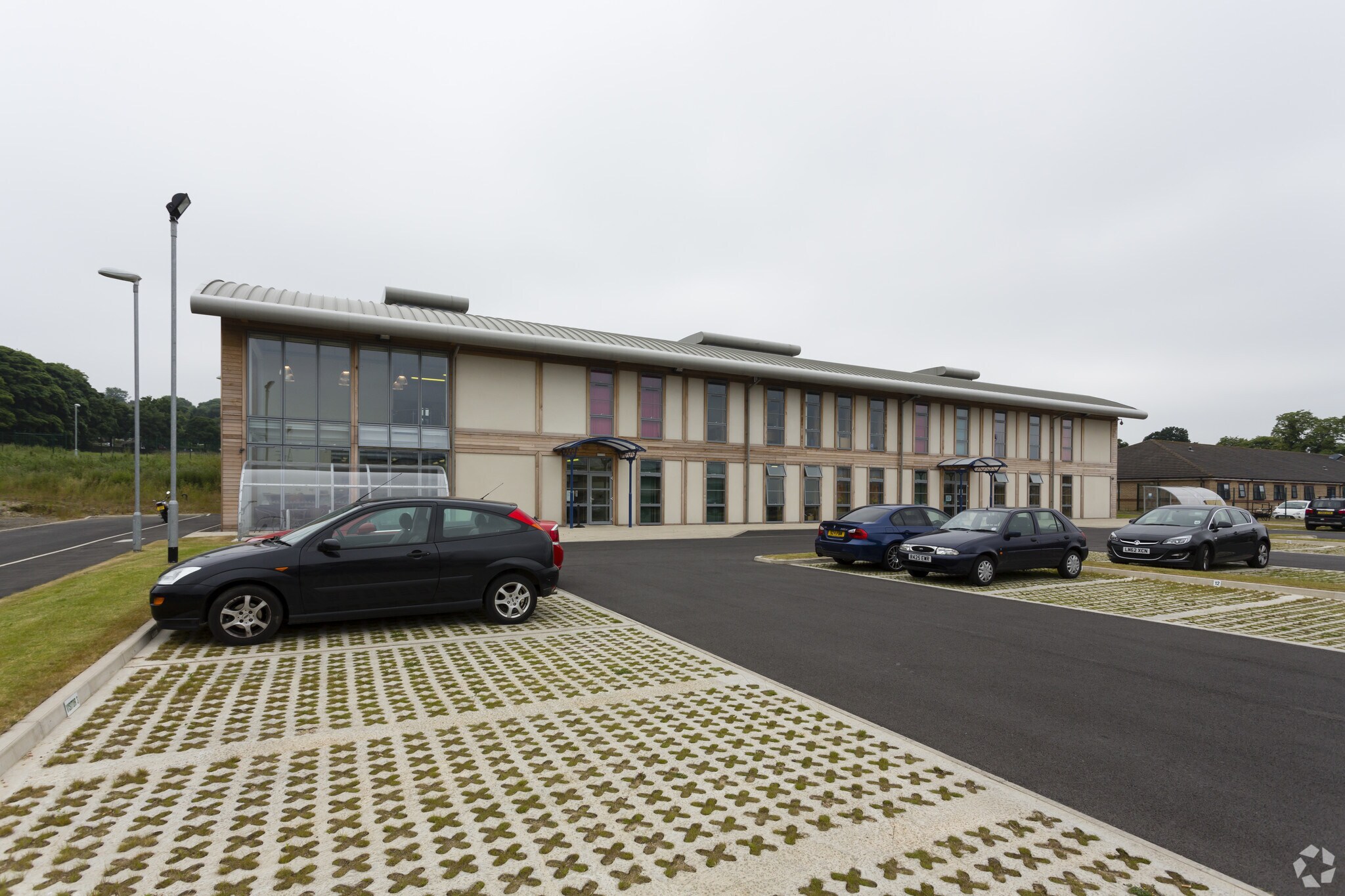 Newlands Way, Bradford à louer Photo principale– Image 1 sur 4