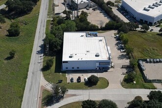 4924 Cambridge Rd, Fort Worth, TX à louer Photo intérieure– Image 1 sur 12