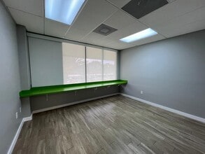 1750 N University Dr, Coral Springs, FL à louer Photo intérieure– Image 1 sur 7
