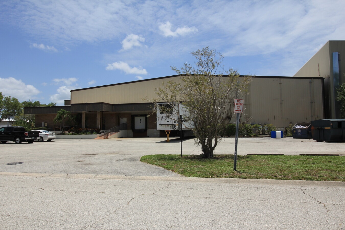 5160 N 140th Ave, Clearwater, FL 33760 - Lot A & B - - Photo intérieure - Image 2 of 7
