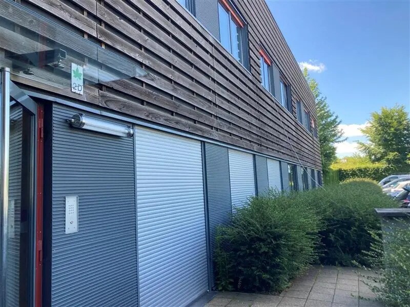 Bureau dans Bois-d'Arcy à louer Photo principale– Image 1 sur 6