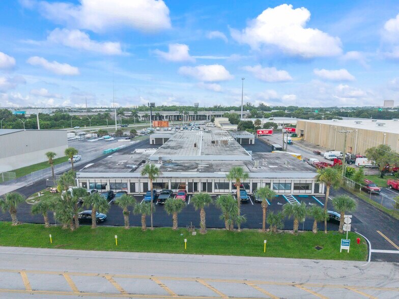 6461 Garden Rd, Riviera Beach, FL à louer - Photo de l’immeuble – Image 1 sur 15