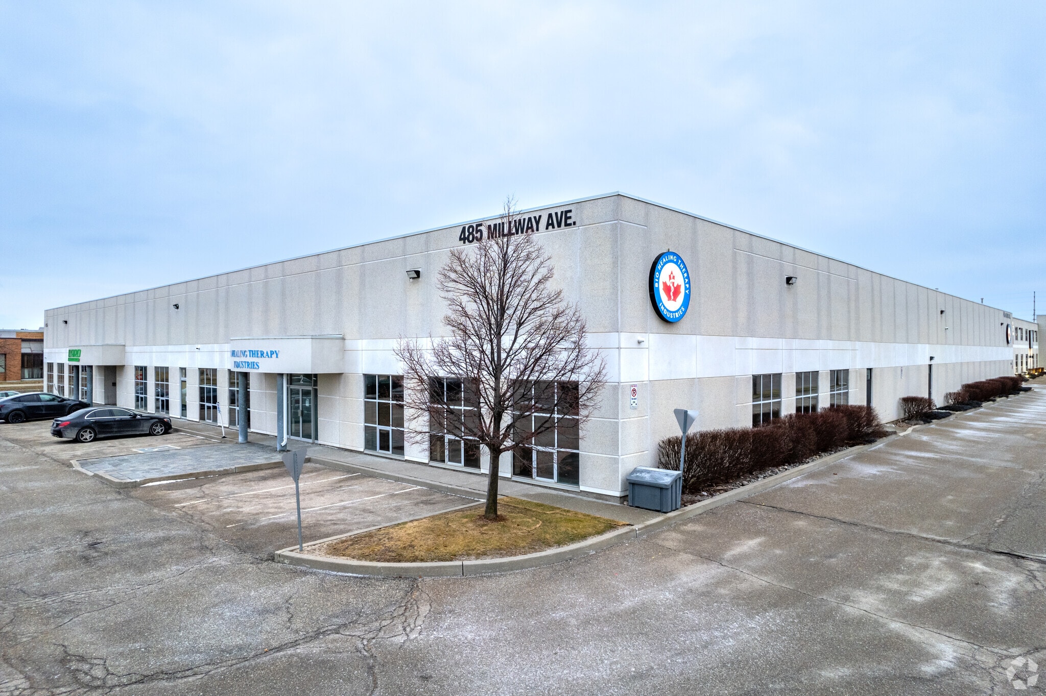 485 Millway Ave, Vaughan, ON à louer Photo principale– Image 1 sur 4