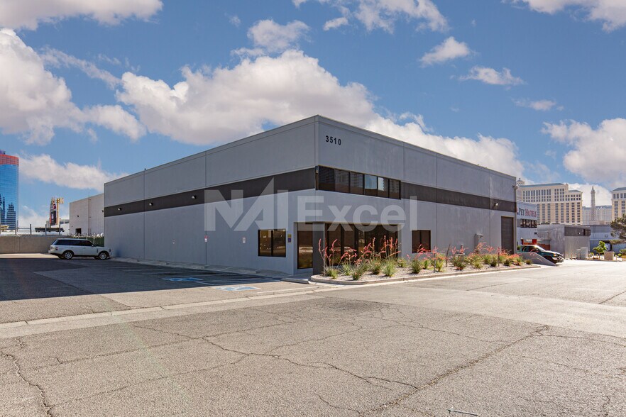 3510 Cavaretta Ct, Las Vegas, NV à louer - Photo de l’immeuble – Image 2 sur 34