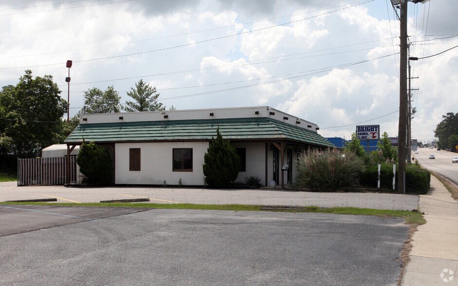 2444 Decker Blvd, Columbia, SC à vendre - Photo de l’immeuble – Image 2 sur 6