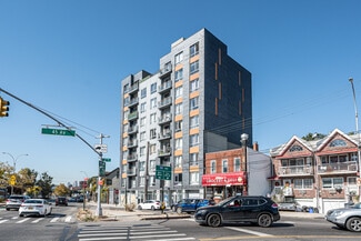 Plus de détails pour 70-09 45th Ave, Flushing, NY - Logement à vendre