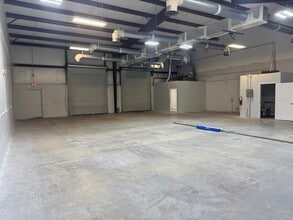 9556 Historic Kings Rd S, Jacksonville, FL à louer Photo intérieure– Image 2 sur 4