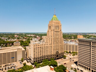 Plus de détails pour 3011 W Grand Blvd, Detroit, MI - Local commercial à louer