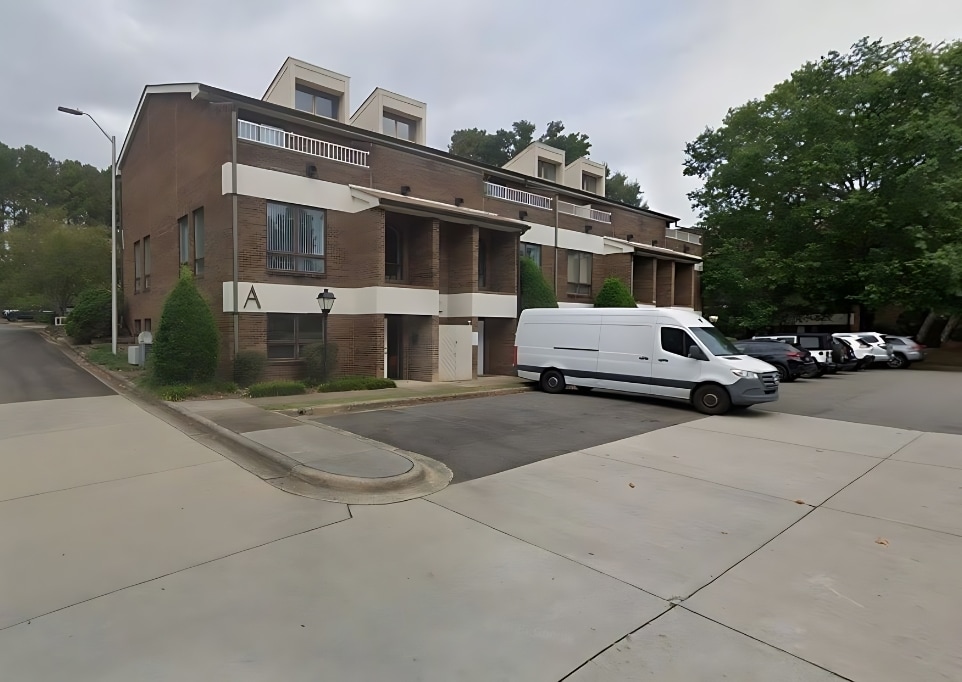 3326 Durham Chapel Hill Blvd, Durham, NC à vendre Photo principale– Image 1 sur 6