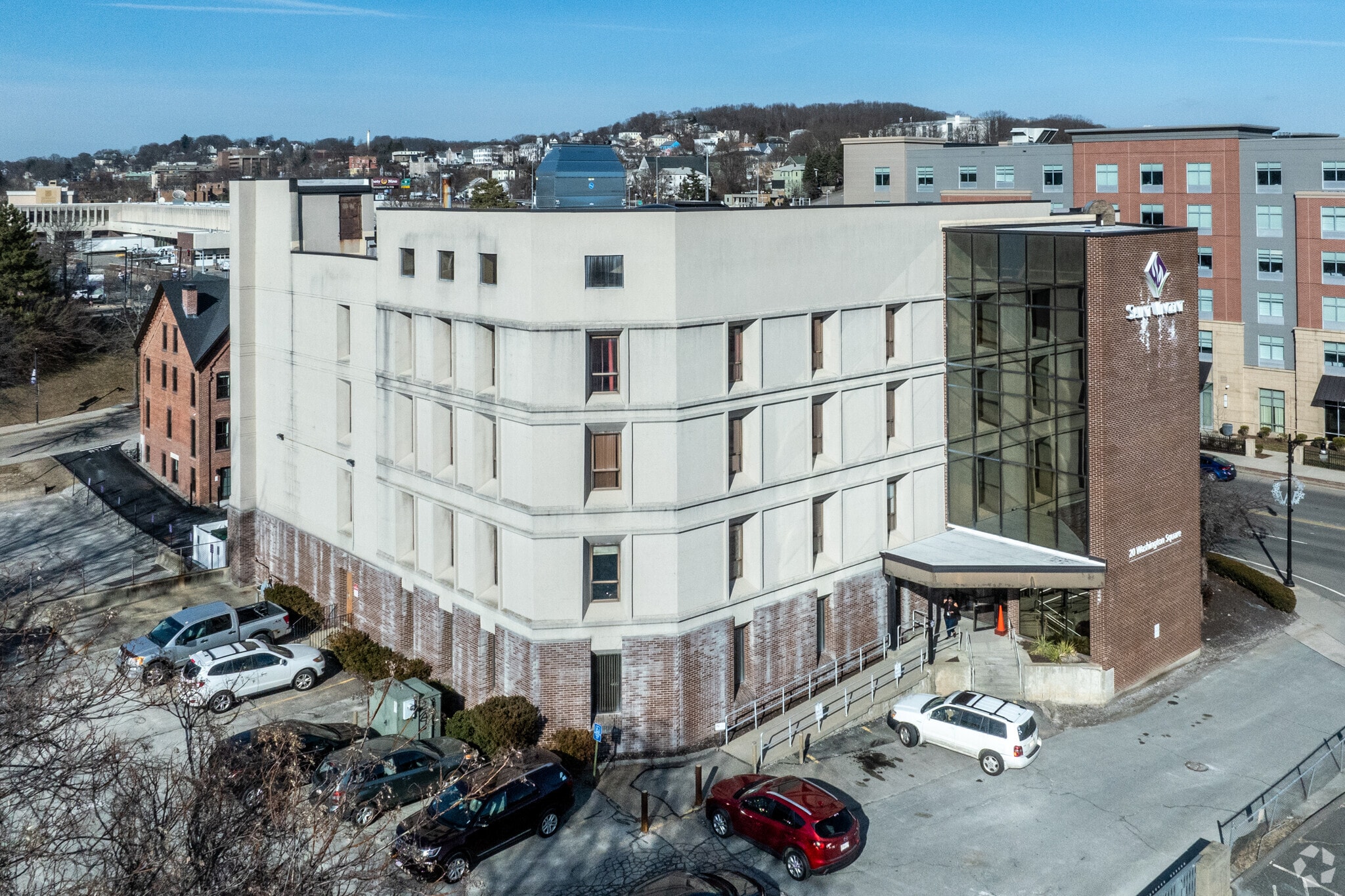 20 Washington Sq, Worcester, MA à louer Photo principale– Image 1 sur 13