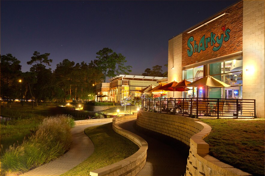 1660 W Lake Houston Pky, Kingwood, TX à louer - Photo de l’immeuble – Image 3 sur 23