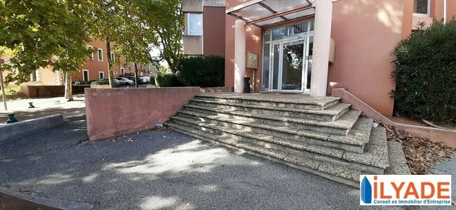 Plus de détails pour Bureau à louer