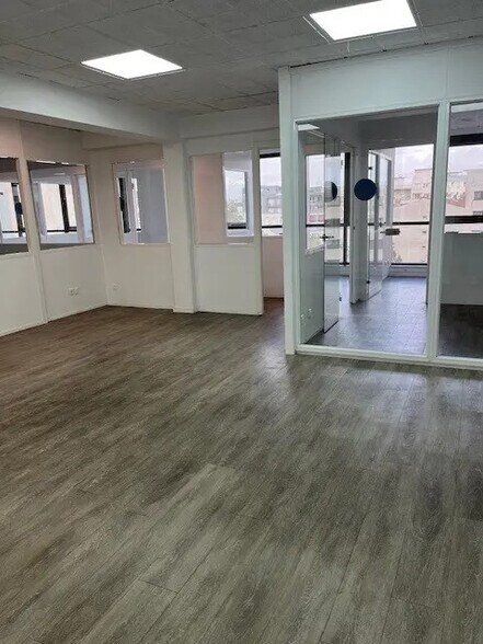 9 Rue Maurice Grandcoing, Ivry-sur-Seine à louer - Photo de l’immeuble – Image 3 sur 12