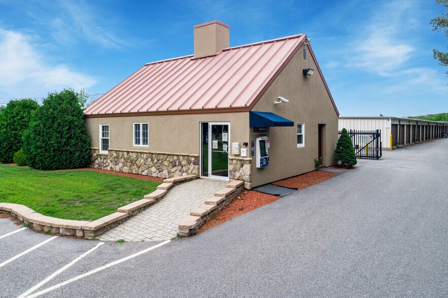 8 Pleasant Hill Rd, Scarborough, ME à louer - Photo de l’immeuble – Image 1 sur 1