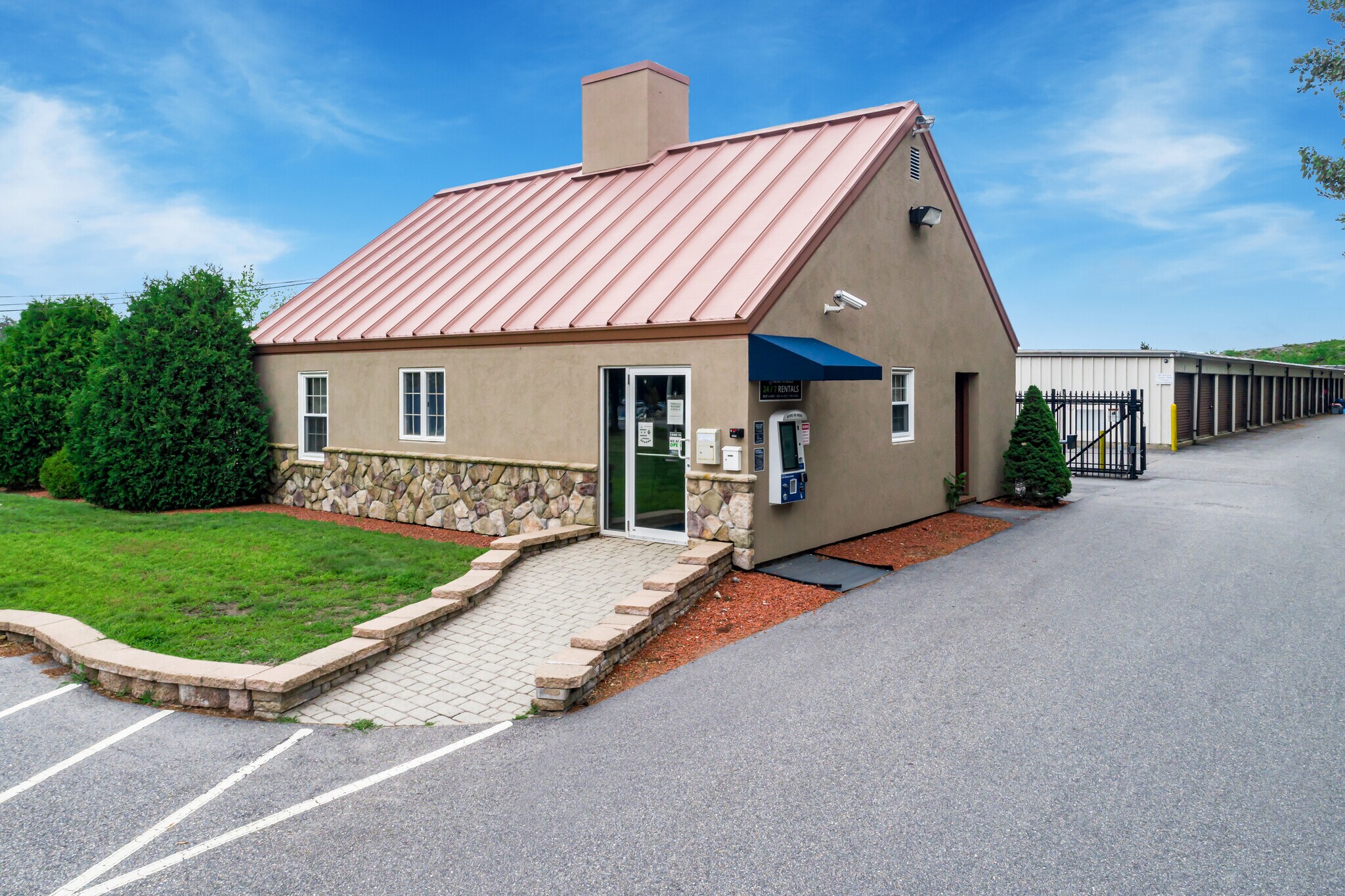 8 Pleasant Hill Rd, Scarborough, ME à louer Photo de l’immeuble– Image 1 sur 2
