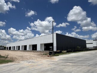 Plus de détails pour 5101 N Cage Blvd, Pharr, TX - Local d'activités à louer