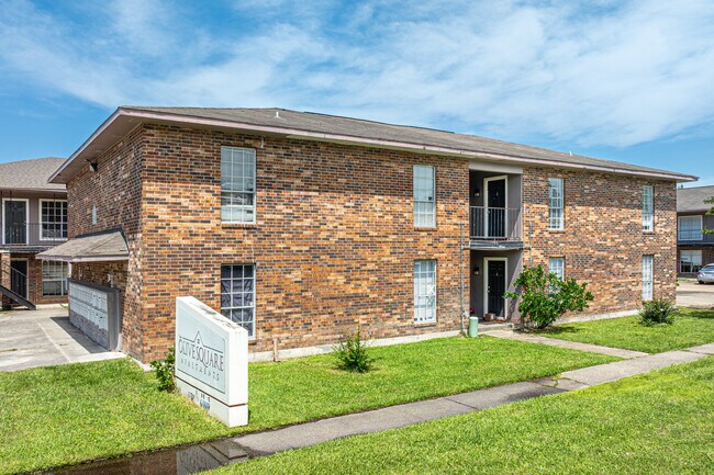 Plus de détails pour 1737 La Annie Dr, Baton Rouge, LA - Logement à vendre