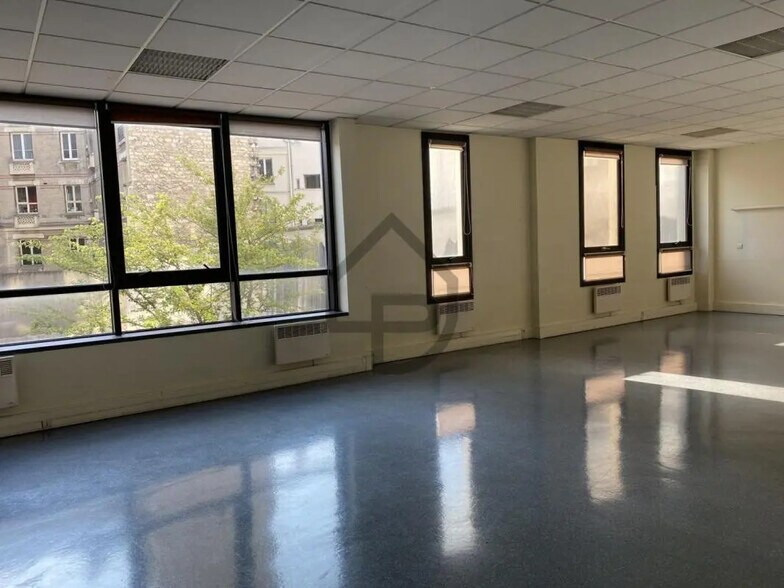 Bureau dans Paris à louer - Photo intérieure – Image 3 sur 8