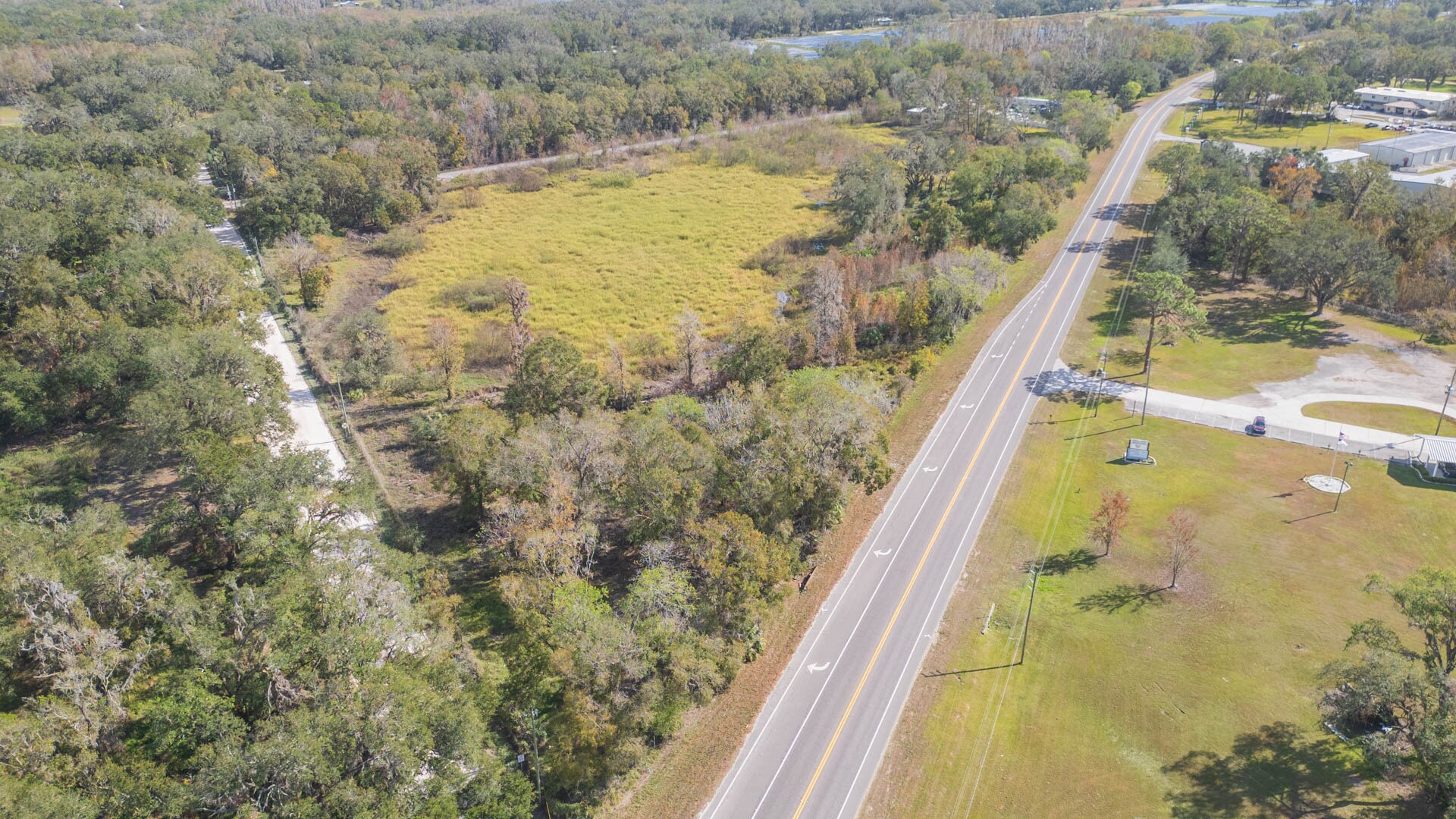 2050 Paul S Buchman Hwy, Zephyrhills, FL à vendre Aérien– Image 1 sur 16