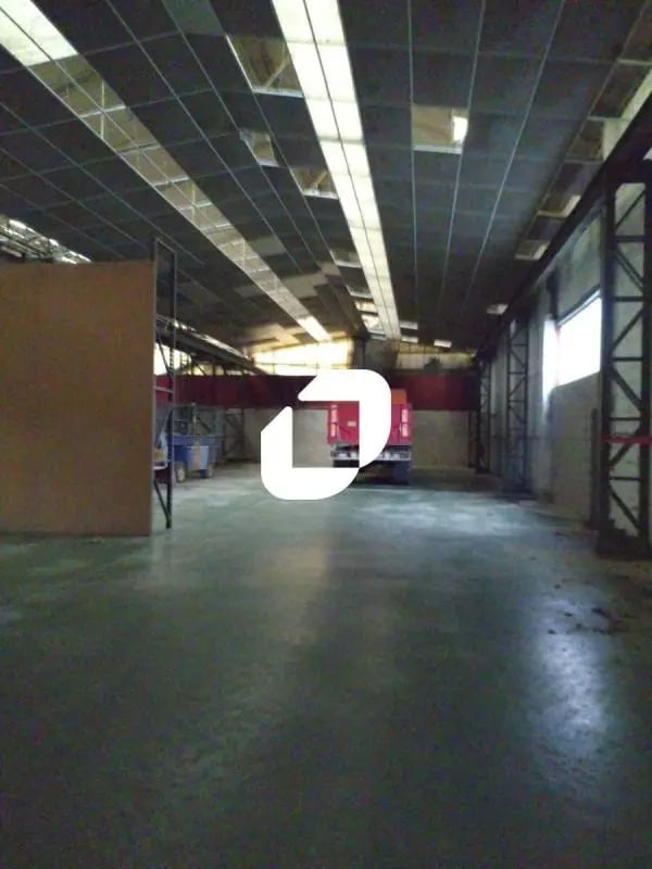 Plus de détails pour Bureau, Local d'activités à louer