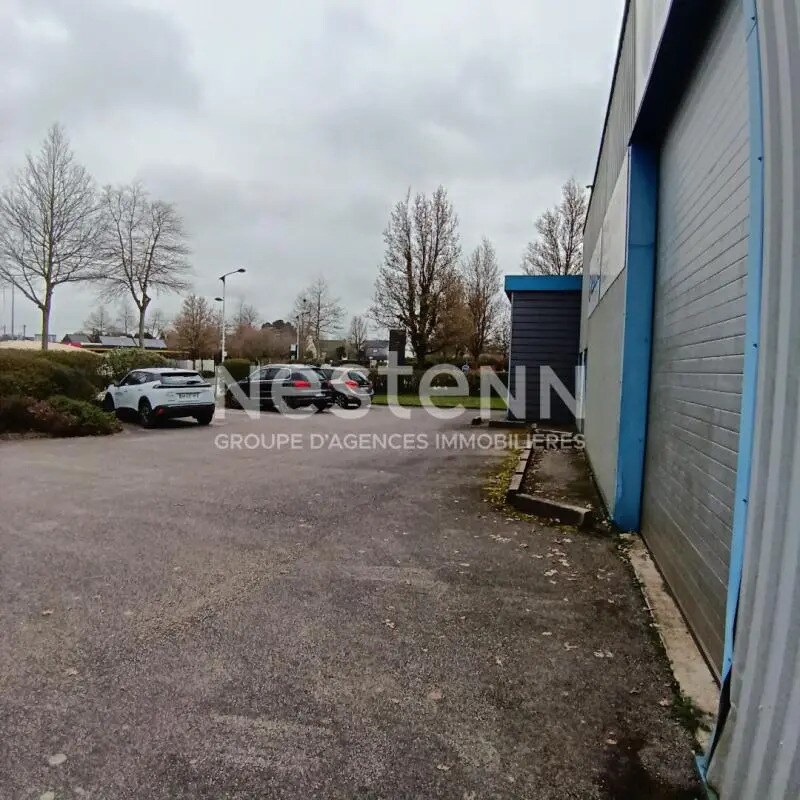 Local d’activités dans Ploeren à louer Photo de l’immeuble– Image 1 sur 5