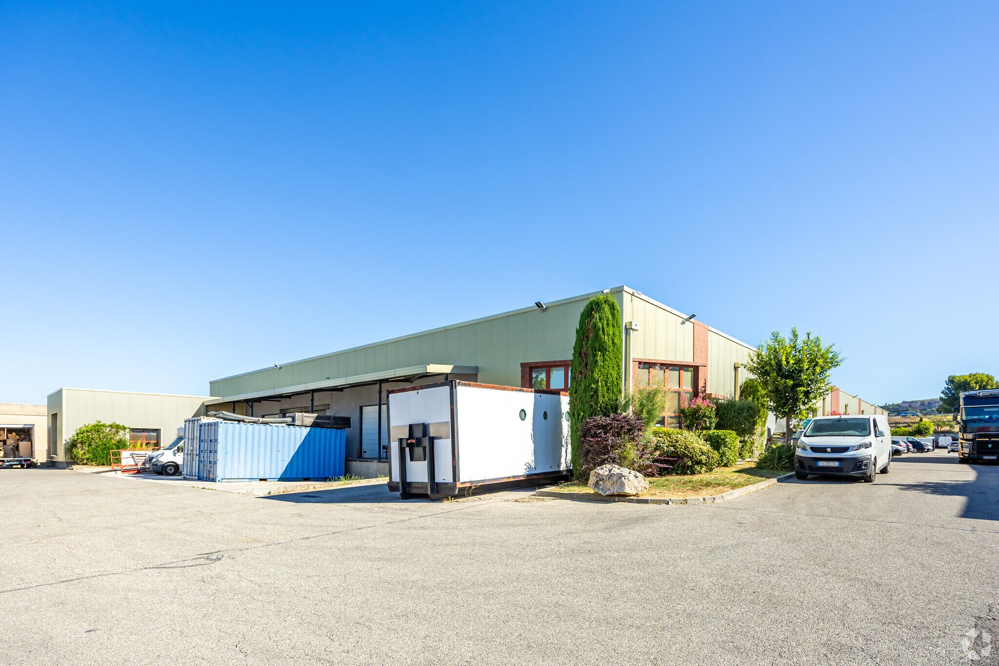 42 Avenue De Rome, Vitrolles à louer Photo principale– Image 1 sur 3
