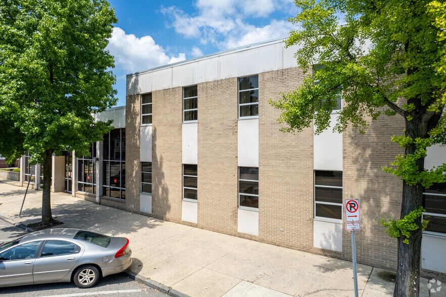 415 E High St, Pottstown, PA à louer - Photo de l’immeuble – Image 3 sur 21