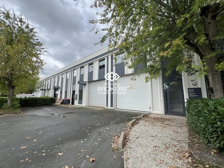 Bureau dans Villebon-sur-Yvette à louer - Photo de l’immeuble – Image 1 sur 5