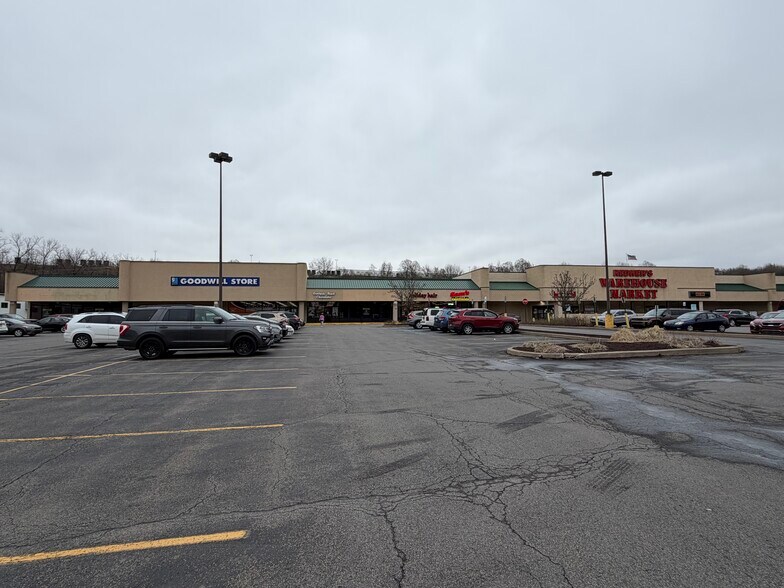 2000-2008 N Township Blvd, Pittston, PA à louer - Photo de l’immeuble – Image 2 sur 4