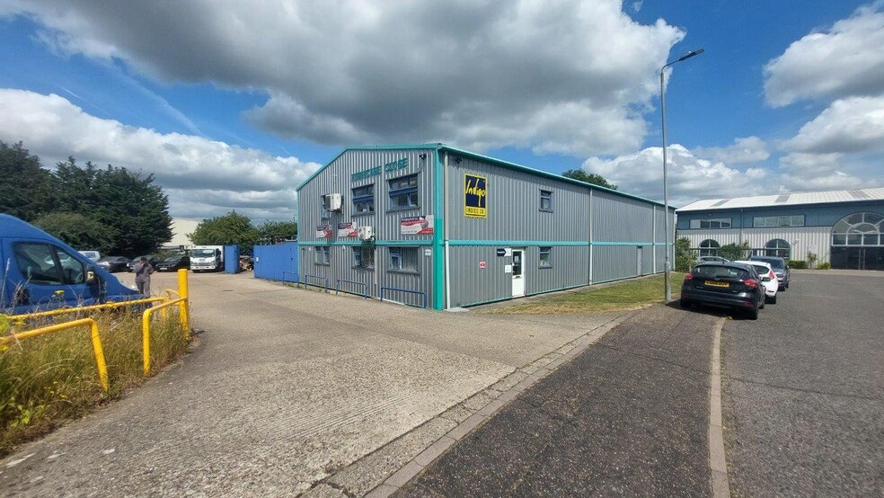 Hurricane Clos, Wickford à vendre - Photo de l’immeuble – Image 1 sur 9
