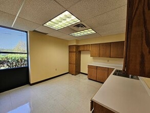 3220 Riverside Dr, Columbus, OH à louer Photo intérieure– Image 1 sur 4