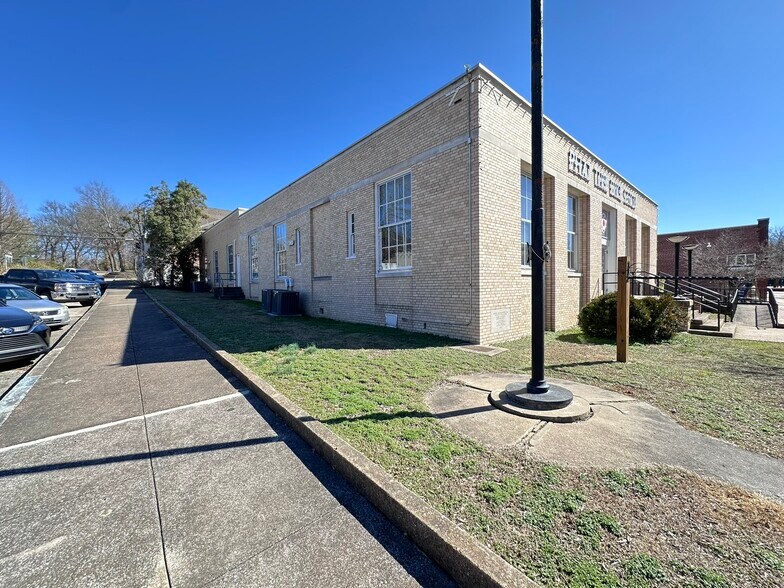 101 Broadway St S, Siloam Springs, AR à vendre - Photo de l’immeuble – Image 3 sur 11