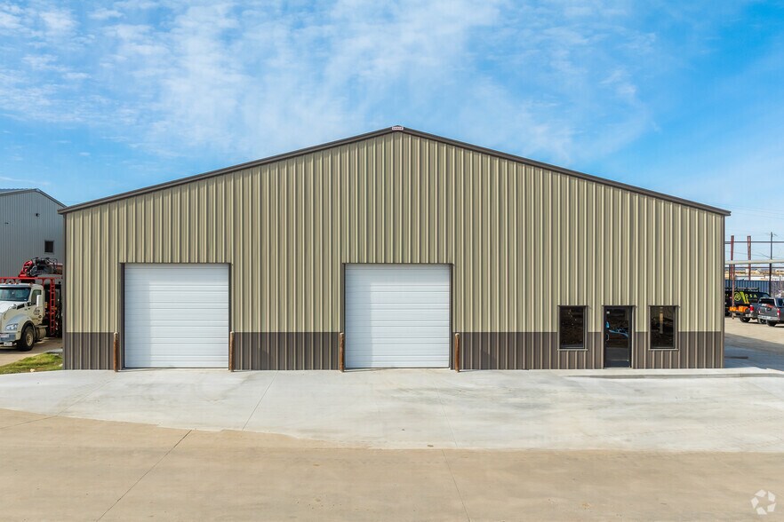 900 Blue Mound Rd E, Haslet, TX à louer - Photo de l’immeuble – Image 3 sur 7