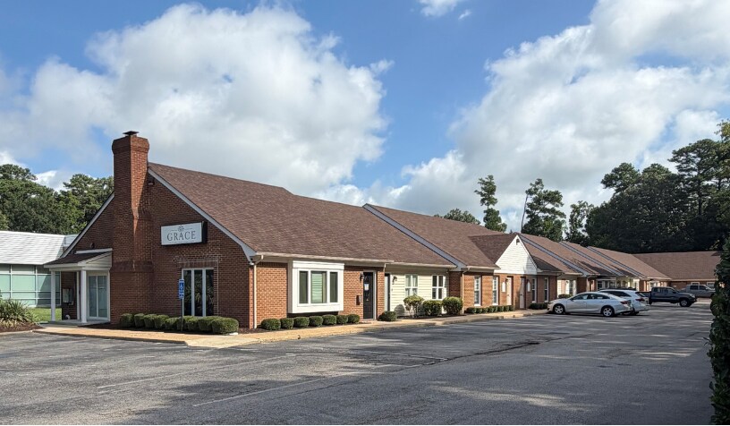 372 S Independence Blvd, Virginia Beach, VA à louer - Photo de l’immeuble – Image 1 sur 2
