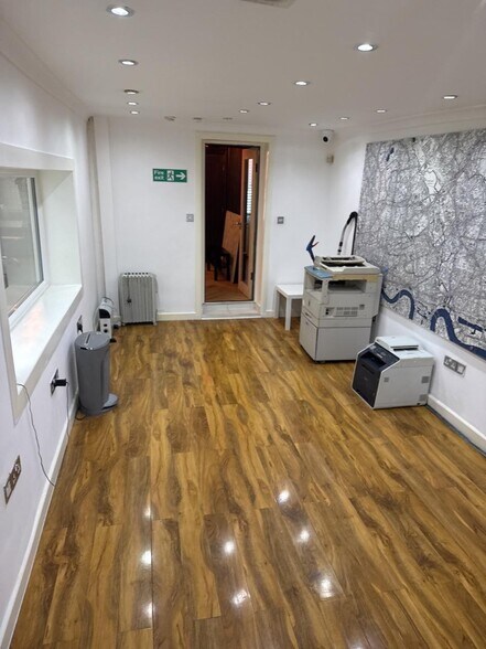 367 Katherine Rd, Londres à louer - Photo de l’immeuble – Image 2 sur 14