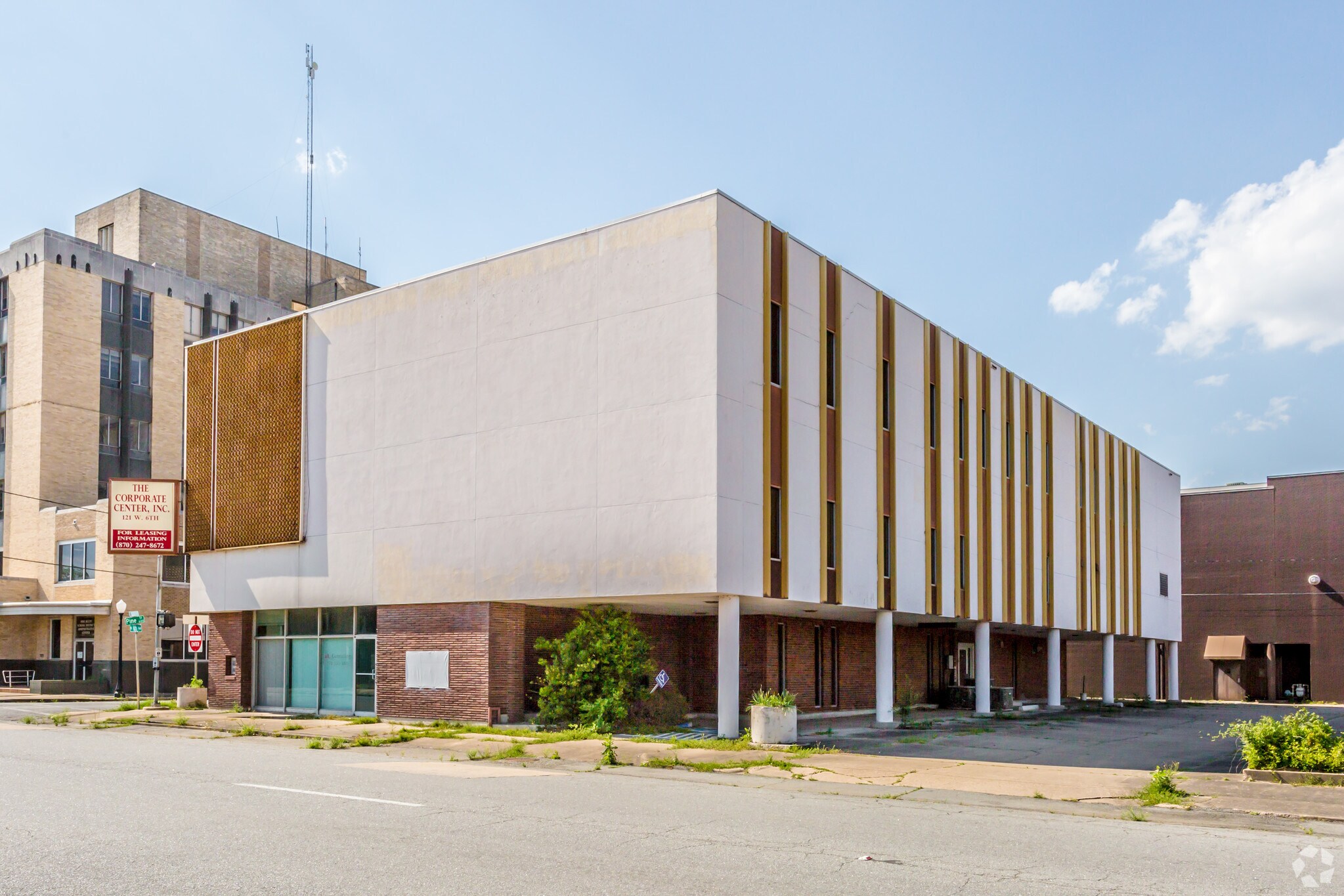 121 W 6th Ave, Pine Bluff, AR à vendre Photo principale– Image 1 sur 8