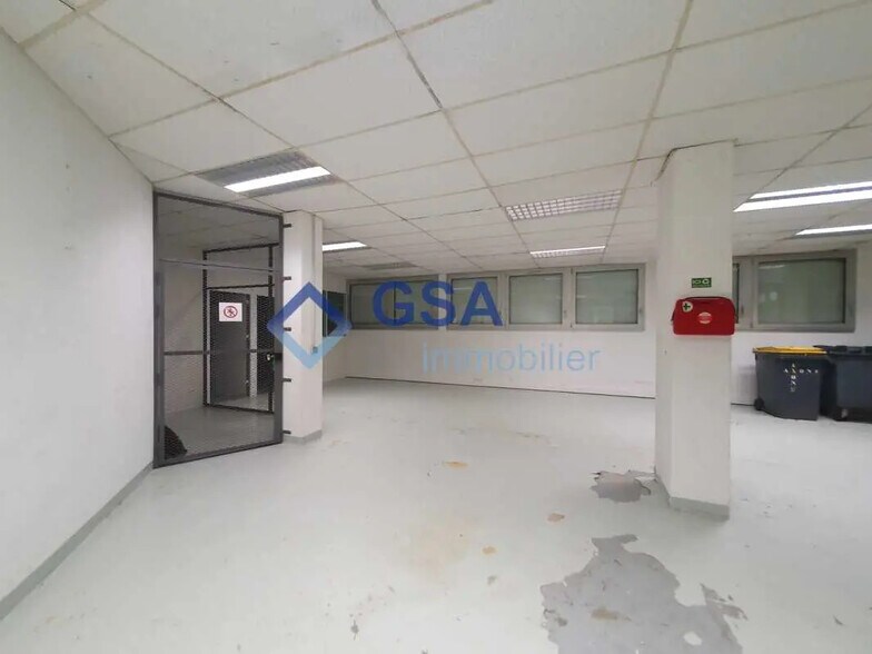 Local d’activités dans Épinay-sur-Orge à louer - Photo de l’immeuble – Image 2 sur 10