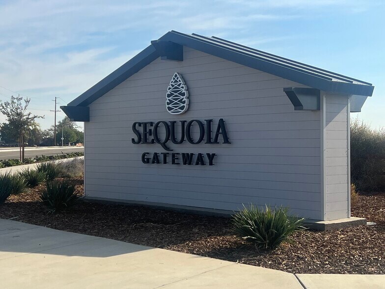 27908 Hwy 99, Visalia, CA à vendre - Photo de l’immeuble – Image 3 sur 7