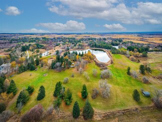 Plus de détails pour 120 S Summit Farm Rd, King City, ON - Terrain à vendre