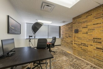 2850 NE Kendallwood Pky, Kansas City, MO à vendre Photo de l’immeuble– Image 1 sur 3