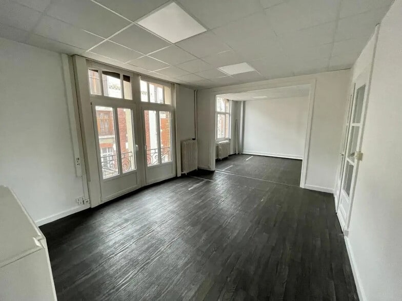 7 Rue De L'Hopital Militaire, Lille à louer - Photo de l’immeuble – Image 2 sur 6