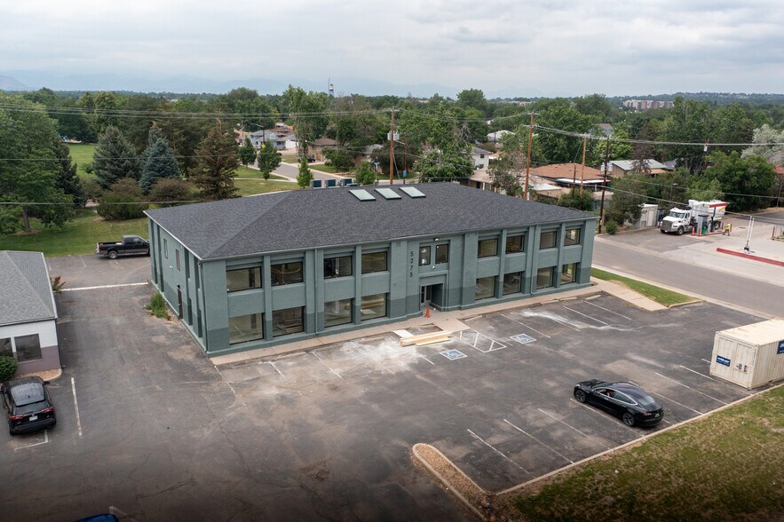 Parkside Center Offices portefeuille de 2 biens à vendre sur LoopNet.fr - Photo de l’immeuble – Image 2 sur 8
