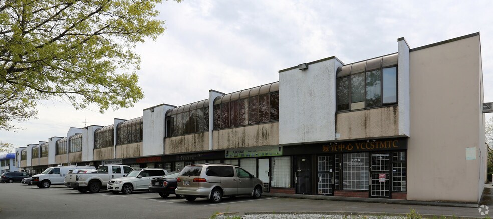12830 Clarke Pl, Richmond, BC à louer - Photo de l’immeuble – Image 2 sur 3