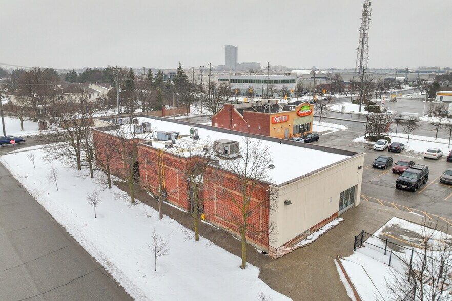 3376 Kennedy Rd, Toronto, ON à louer - Photo de l’immeuble – Image 3 sur 3