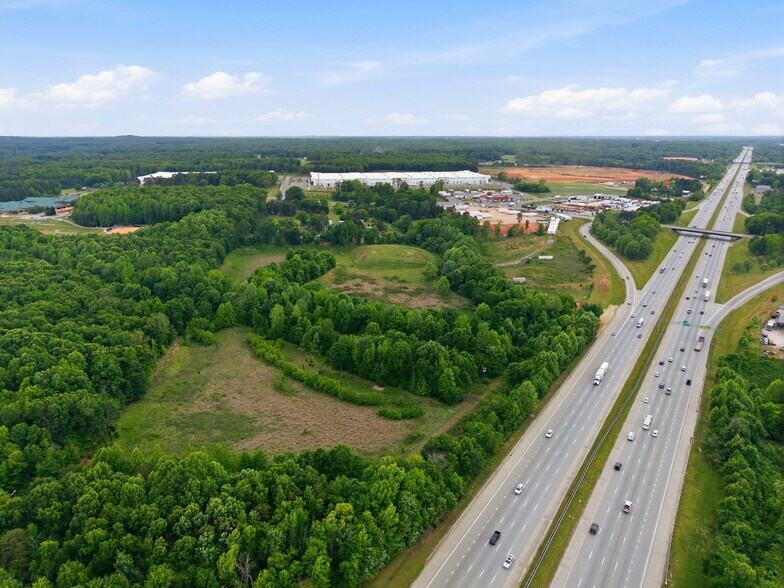1140 Peeler Rd, Salisbury, NC à vendre - Photo de l’immeuble – Image 3 sur 11